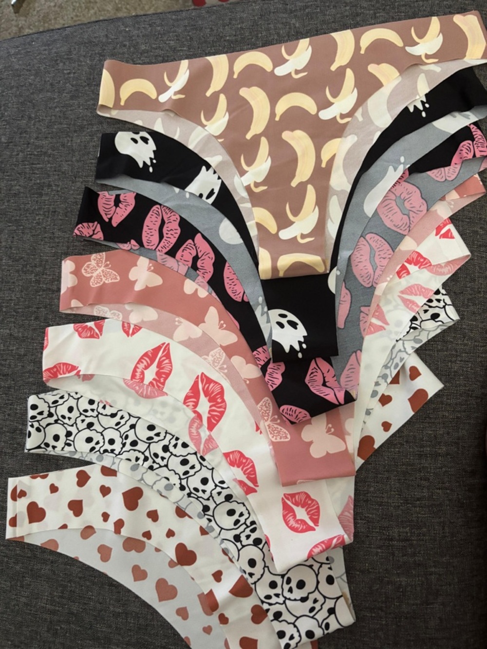 Assorted Women's Seamless Thongs